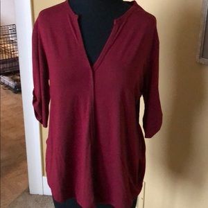 Blouse in burgundy. Like new